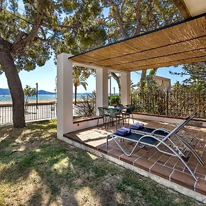  Apartment La Gola Apartment, First-line Beachfront, Newly Refurbished